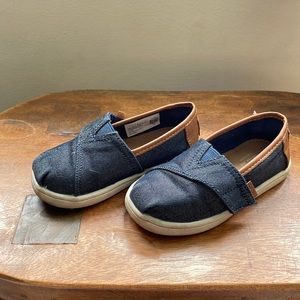 TODDLER TOMS SLIP ON